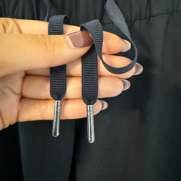 Lululemon On The Fly Pant Black - Picture 8 of 10